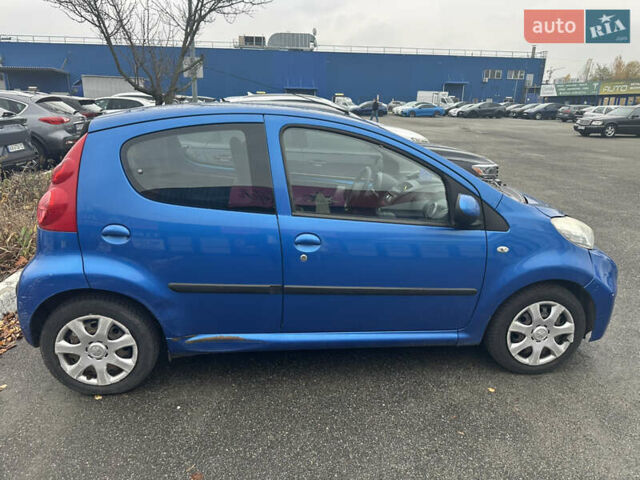 Белый Пежо 107, объемом двигателя 1 л и пробегом 170 тыс. км за 3499 $, фото 5 на Automoto.ua