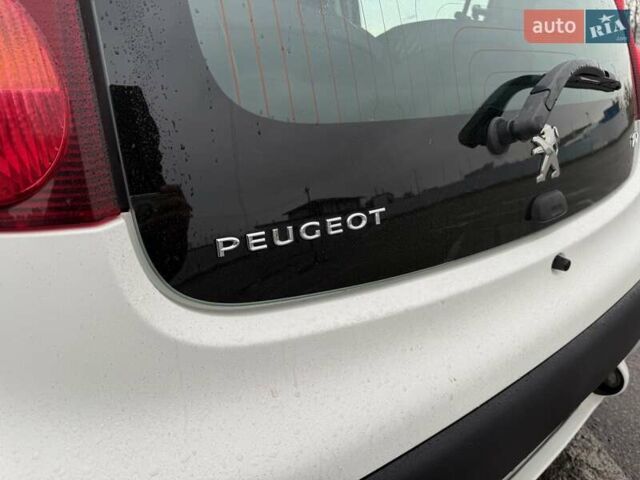Білий Пежо 107, об'ємом двигуна 1 л та пробігом 65 тис. км за 6500 $, фото 13 на Automoto.ua