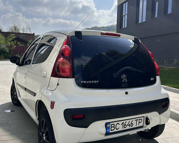 Белый Пежо 107, объемом двигателя 1 л и пробегом 103 тыс. км за 6499 $, фото 17 на Automoto.ua