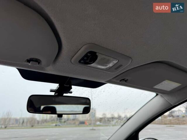 Білий Пежо 107, об'ємом двигуна 1 л та пробігом 65 тис. км за 6500 $, фото 54 на Automoto.ua