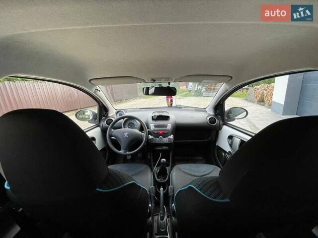 Белый Пежо 107, объемом двигателя 1 л и пробегом 214 тыс. км за 4200 $, фото 20 на Automoto.ua