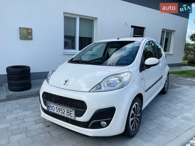 Белый Пежо 107, объемом двигателя 1 л и пробегом 214 тыс. км за 4200 $, фото 3 на Automoto.ua