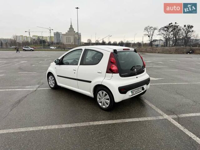 Білий Пежо 107, об'ємом двигуна 1 л та пробігом 65 тис. км за 6500 $, фото 10 на Automoto.ua