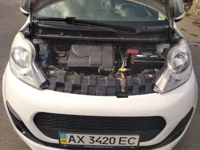 Белый Пежо 107, объемом двигателя 1 л и пробегом 111 тыс. км за 6117 $, фото 10 на Automoto.ua