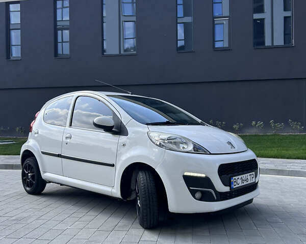 Белый Пежо 107, объемом двигателя 1 л и пробегом 103 тыс. км за 6499 $, фото 9 на Automoto.ua