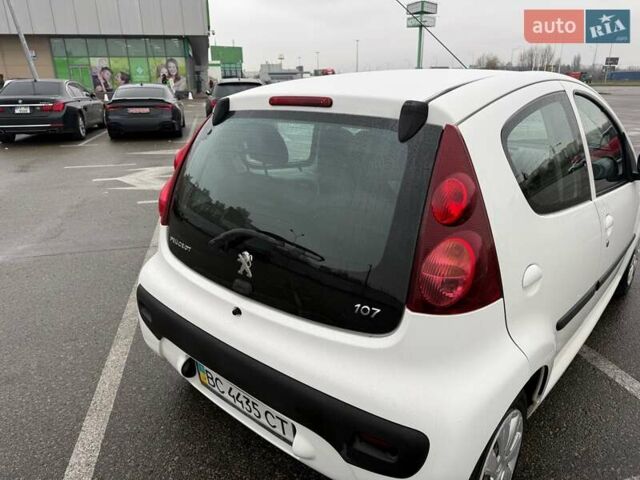 Білий Пежо 107, об'ємом двигуна 1 л та пробігом 65 тис. км за 6500 $, фото 17 на Automoto.ua