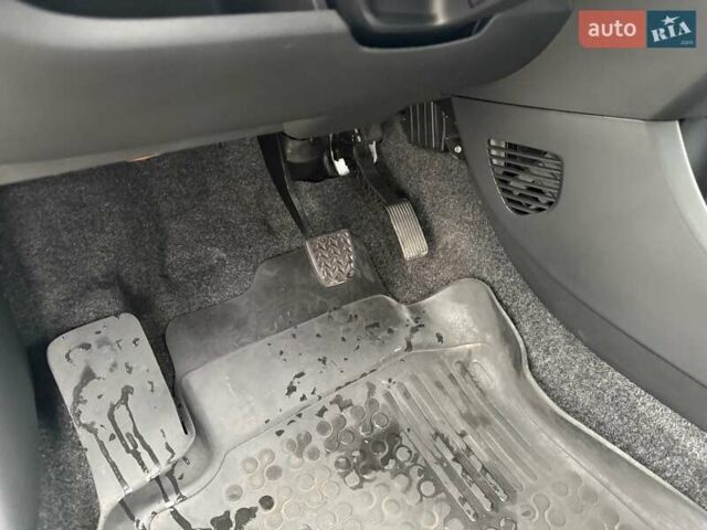 Білий Пежо 107, об'ємом двигуна 1 л та пробігом 65 тис. км за 6500 $, фото 38 на Automoto.ua