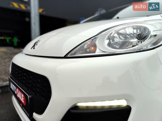Білий Пежо 107, об'ємом двигуна 1 л та пробігом 117 тис. км за 4990 $, фото 1 на Automoto.ua