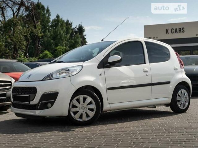 Белый Пежо 107, объемом двигателя 1 л и пробегом 77 тыс. км за 5600 $, фото 6 на Automoto.ua