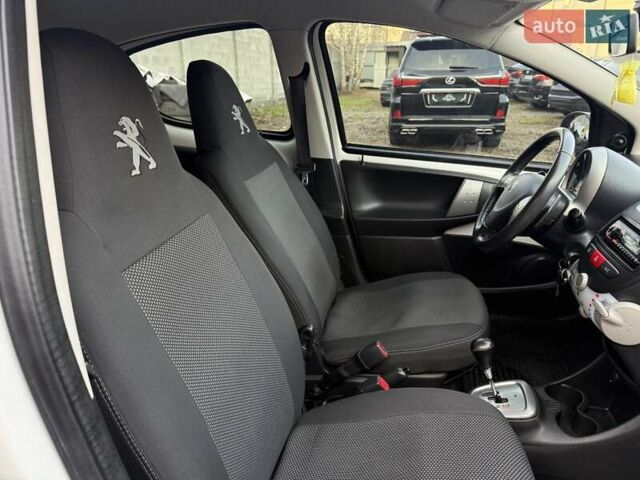 Белый Пежо 107, объемом двигателя 1 л и пробегом 82 тыс. км за 5999 $, фото 46 на Automoto.ua