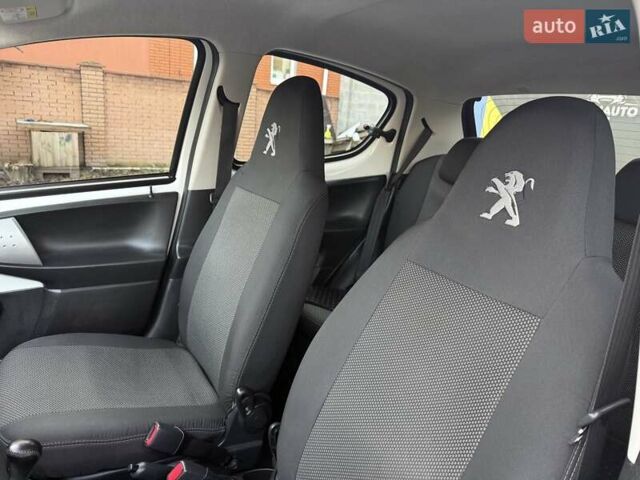 Белый Пежо 107, объемом двигателя 1 л и пробегом 82 тыс. км за 5999 $, фото 37 на Automoto.ua
