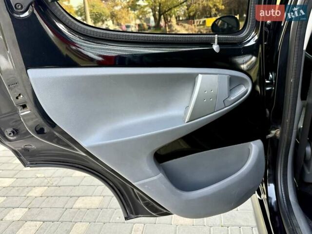 Пежо 107 2008 в Одессе на Automoto.ua Черный Пежо 107, объемом двигателя 1 л и пробегом 181 тыс. км за 3999 $, фото 47 на Automoto.ua