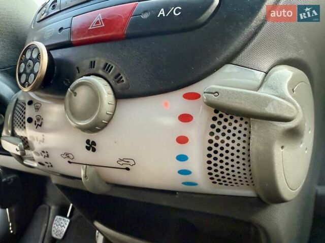 Пежо 107 2008 в Одессе на Automoto.ua Черный Пежо 107, объемом двигателя 1 л и пробегом 181 тыс. км за 3999 $, фото 42 на Automoto.ua