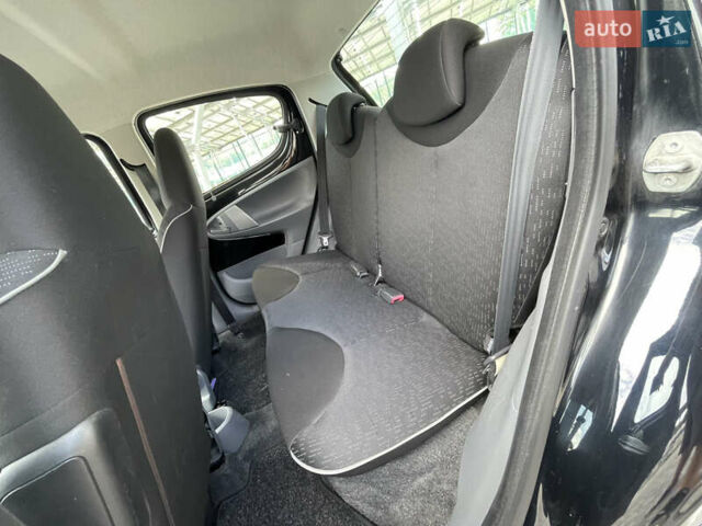Чорний Пежо 107, об'ємом двигуна 1 л та пробігом 162 тис. км за 4970 $, фото 34 на Automoto.ua