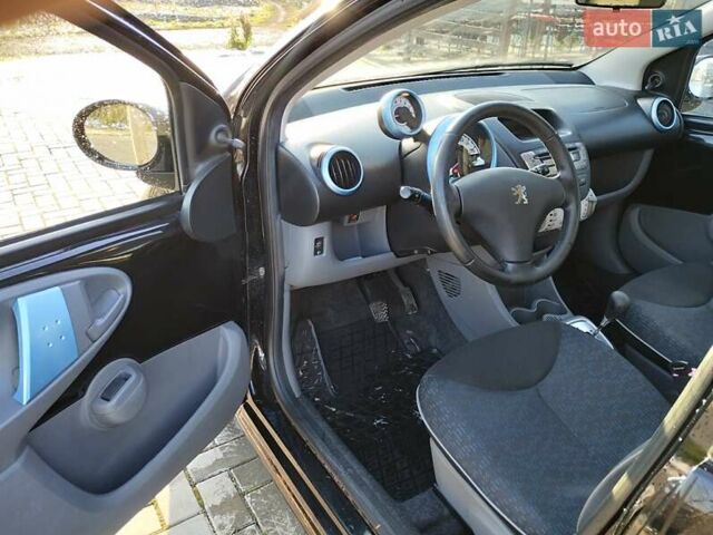 Черный Пежо 107, объемом двигателя 1 л и пробегом 207 тыс. км за 5500 $, фото 3 на Automoto.ua