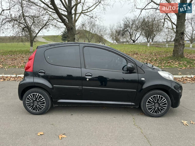 Черный Пежо 107, объемом двигателя 1 л и пробегом 110 тыс. км за 5200 $, фото 3 на Automoto.ua