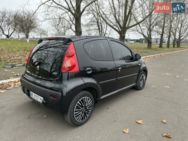 Черный Пежо 107, объемом двигателя 1 л и пробегом 110 тыс. км за 5200 $, фото 4 на Automoto.ua
