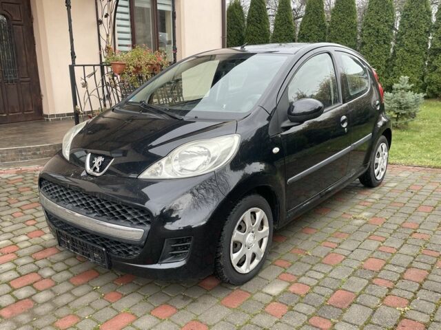 Черный Пежо 107, объемом двигателя 1 л и пробегом 160 тыс. км за 4650 $, фото 2 на Automoto.ua