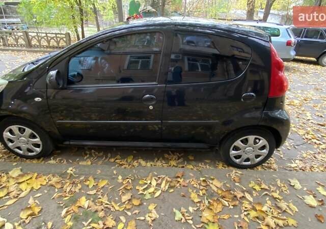 Пежо 107 2010 в Николаеве на Automoto.ua Черный Пежо 107, объемом двигателя 1 л и пробегом 109 тыс. км за 5288 $, фото 13 на Automoto.ua