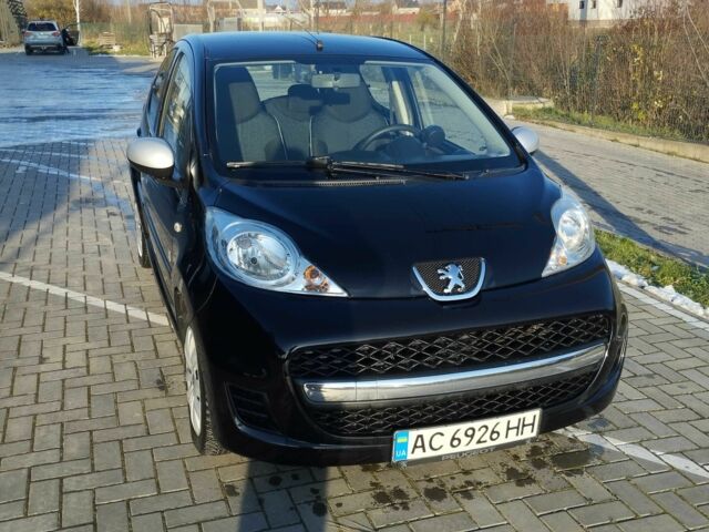 Черный Пежо 107, объемом двигателя 1 л и пробегом 207 тыс. км за 5500 $, фото 9 на Automoto.ua