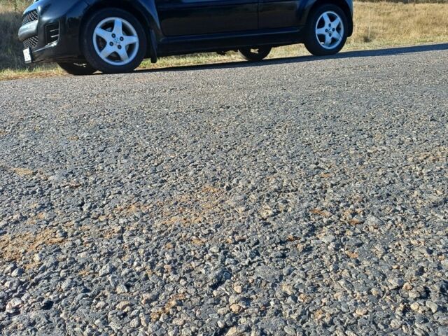 Черный Пежо 107, объемом двигателя 1 л и пробегом 205 тыс. км за 5000 $, фото 2 на Automoto.ua