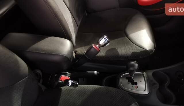 Черный Пежо 107, объемом двигателя 1 л и пробегом 53 тыс. км за 7100 $, фото 10 на Automoto.ua