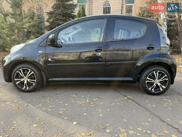 Черный Пежо 107, объемом двигателя 1 л и пробегом 113 тыс. км за 5200 $, фото 8 на Automoto.ua