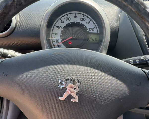 Черный Пежо 107, объемом двигателя 1 л и пробегом 102 тыс. км за 5000 $, фото 6 на Automoto.ua