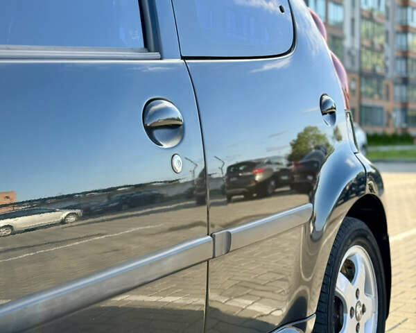 Черный Пежо 107, объемом двигателя 1 л и пробегом 119 тыс. км за 4800 $, фото 3 на Automoto.ua