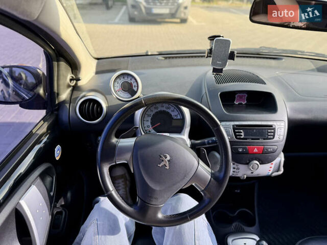 Черный Пежо 107, объемом двигателя 1 л и пробегом 119 тыс. км за 4500 $, фото 7 на Automoto.ua
