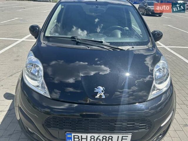Черный Пежо 107, объемом двигателя 1 л и пробегом 86 тыс. км за 6900 $, фото 1 на Automoto.ua