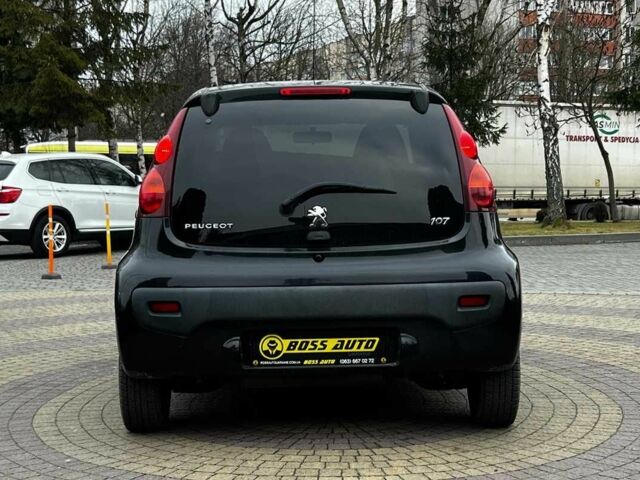 Черный Пежо 107, объемом двигателя 1 л и пробегом 131 тыс. км за 6999 $, фото 5 на Automoto.ua