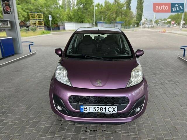 Фиолетовый Пежо 107, объемом двигателя 1 л и пробегом 159 тыс. км за 5600 $, фото 2 на Automoto.ua