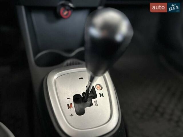 Фиолетовый Пежо 107, объемом двигателя 1 л и пробегом 159 тыс. км за 5600 $, фото 26 на Automoto.ua