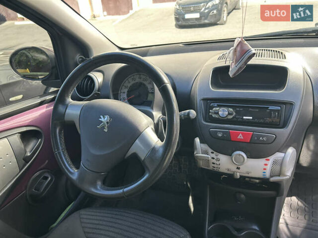 Фіолетовий Пежо 107, об'ємом двигуна 1 л та пробігом 103 тис. км за 6350 $, фото 7 на Automoto.ua