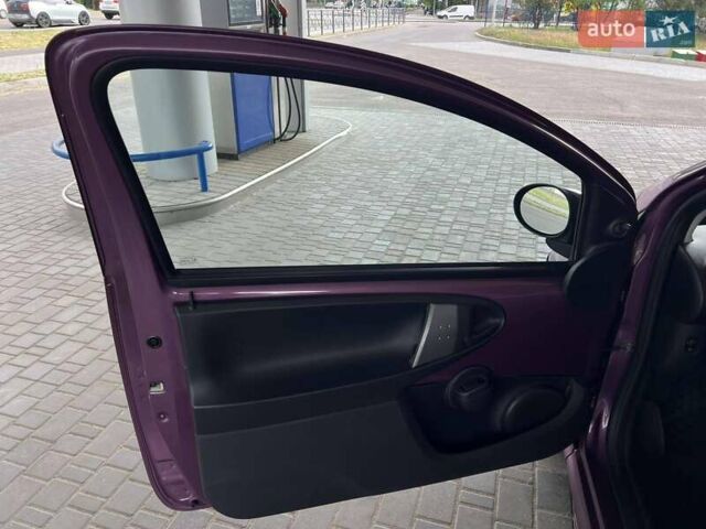 Фиолетовый Пежо 107, объемом двигателя 1 л и пробегом 159 тыс. км за 5600 $, фото 13 на Automoto.ua