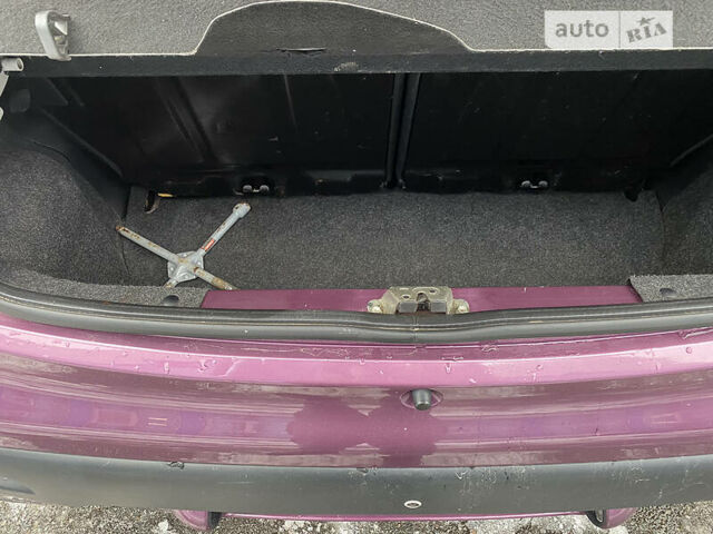 Фиолетовый Пежо 107, объемом двигателя 1 л и пробегом 127 тыс. км за 5600 $, фото 10 на Automoto.ua