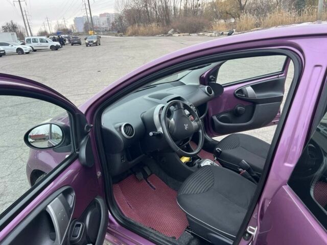 Фіолетовий Пежо 107, об'ємом двигуна 1 л та пробігом 72 тис. км за 7000 $, фото 4 на Automoto.ua