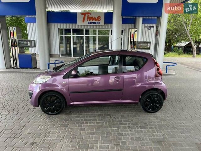 Фиолетовый Пежо 107, объемом двигателя 1 л и пробегом 159 тыс. км за 5600 $, фото 11 на Automoto.ua