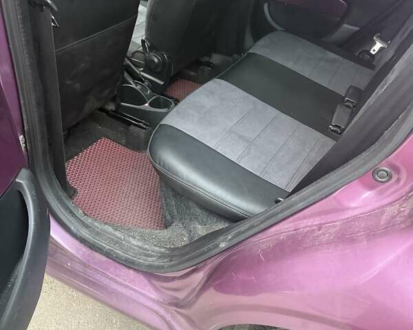 Фиолетовый Пежо 107, объемом двигателя 1 л и пробегом 154 тыс. км за 6200 $, фото 7 на Automoto.ua