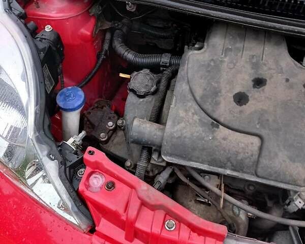 Червоний Пежо 107, об'ємом двигуна 1 л та пробігом 177 тис. км за 3000 $, фото 7 на Automoto.ua