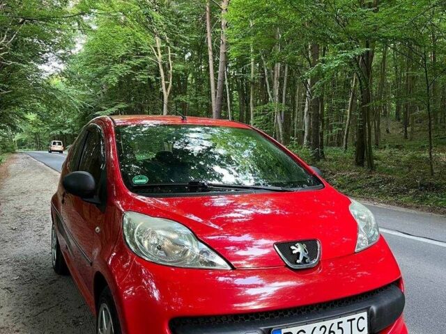 Красный Пежо 107, объемом двигателя 1 л и пробегом 188 тыс. км за 2700 $, фото 15 на Automoto.ua