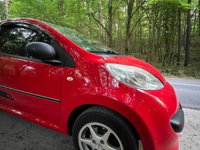 Красный Пежо 107, объемом двигателя 1 л и пробегом 188 тыс. км за 2700 $, фото 13 на Automoto.ua