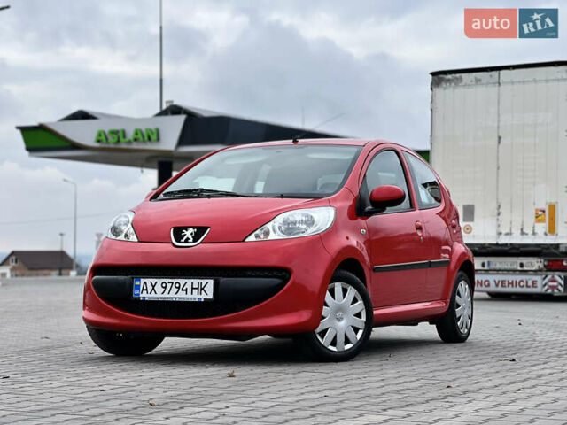 Червоний Пежо 107, об'ємом двигуна 1 л та пробігом 149 тис. км за 3999 $, фото 24 на Automoto.ua