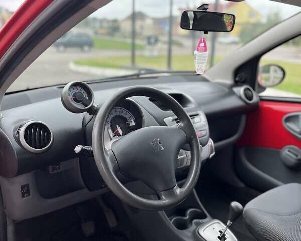 Красный Пежо 107, объемом двигателя 1 л и пробегом 170 тыс. км за 5000 $, фото 12 на Automoto.ua