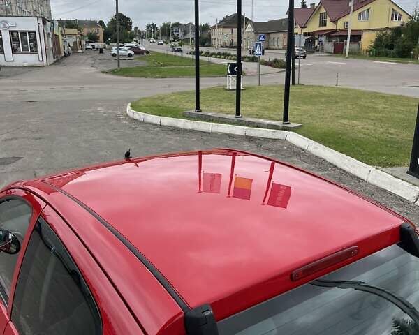 Красный Пежо 107, объемом двигателя 1 л и пробегом 170 тыс. км за 5000 $, фото 11 на Automoto.ua