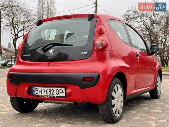 Красный Пежо 107, объемом двигателя 1 л и пробегом 151 тыс. км за 2999 $, фото 9 на Automoto.ua