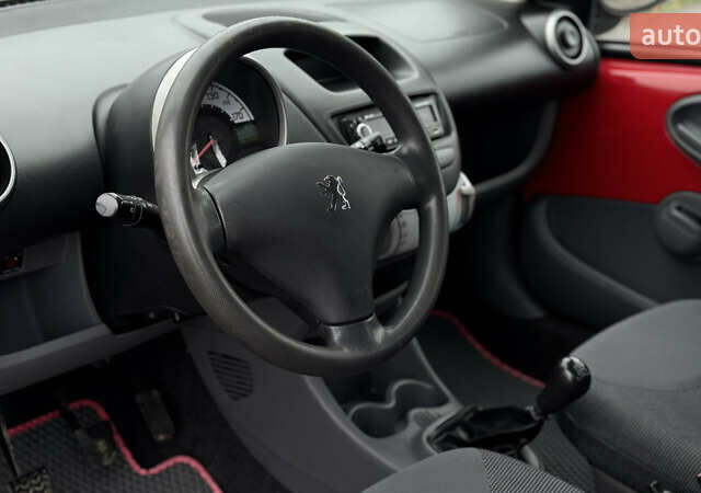 Червоний Пежо 107, об'ємом двигуна 1 л та пробігом 139 тис. км за 3499 $, фото 10 на Automoto.ua