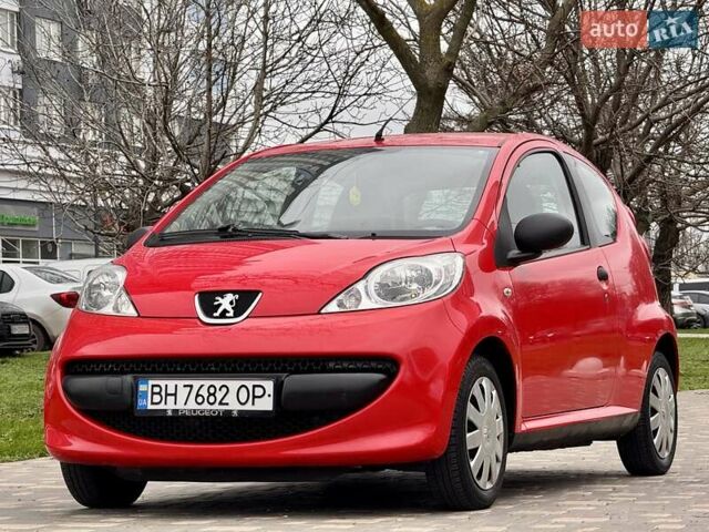 Красный Пежо 107, объемом двигателя 1 л и пробегом 151 тыс. км за 2999 $, фото 3 на Automoto.ua