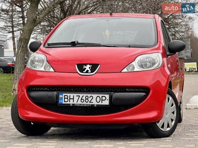 Красный Пежо 107, объемом двигателя 1 л и пробегом 151 тыс. км за 2999 $, фото 8 на Automoto.ua